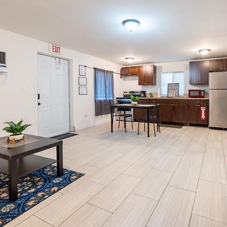 Cozy Private Apts In Hollywood By Hard Rock Casino! المظهر الخارجي الصورة