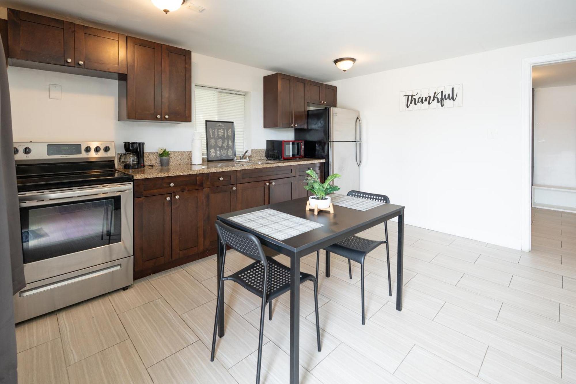 Cozy Private Apts In Hollywood By Hard Rock Casino! المظهر الخارجي الصورة