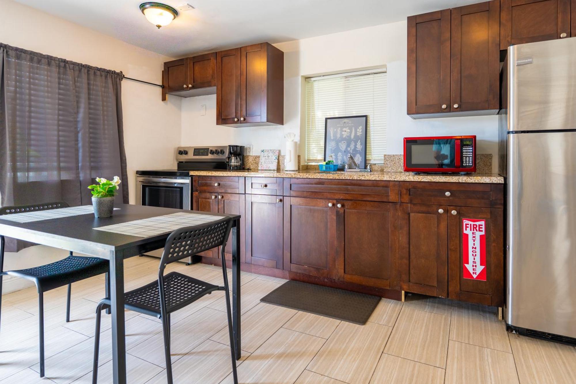 Cozy Private Apts In Hollywood By Hard Rock Casino! المظهر الخارجي الصورة